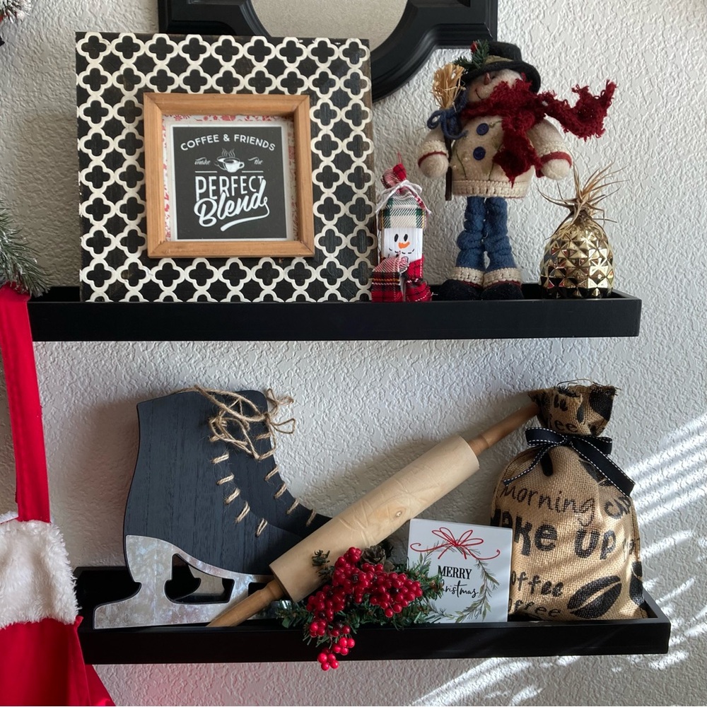 2 Floating Wall Shelves